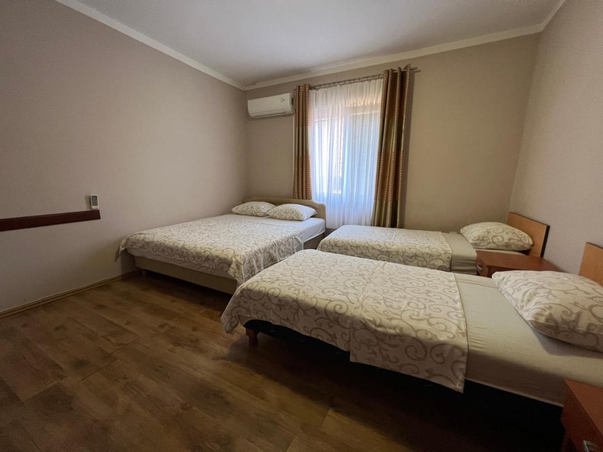 Apartments Djukic Tivat Eksteriør bilde