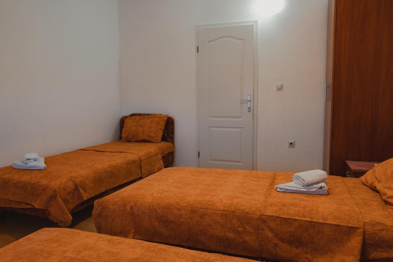 Apartments Djukic Tivat Eksteriør bilde