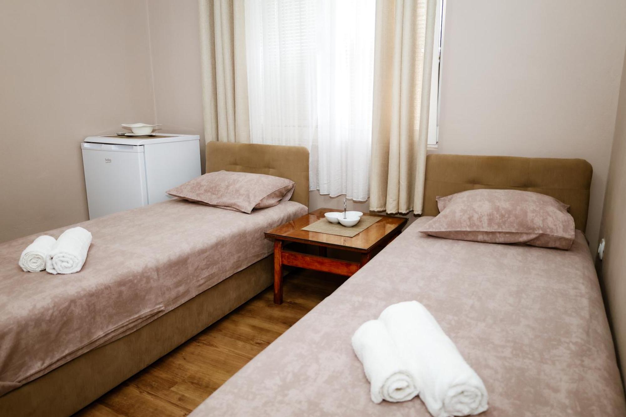 Apartments Djukic Tivat Eksteriør bilde