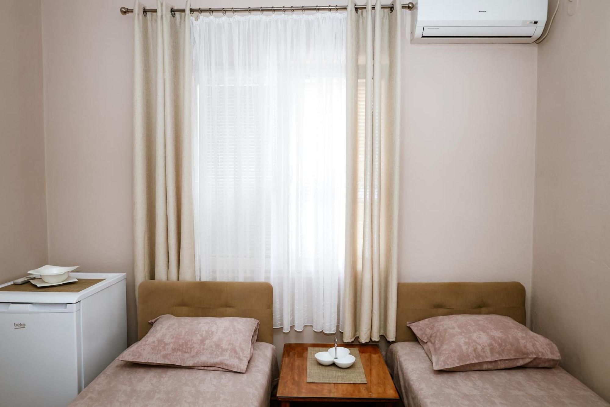 Apartments Djukic Tivat Eksteriør bilde