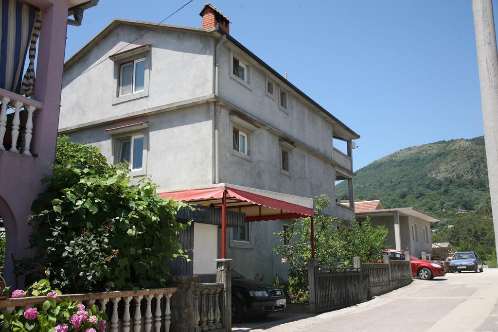 Apartments Djukic Tivat Eksteriør bilde